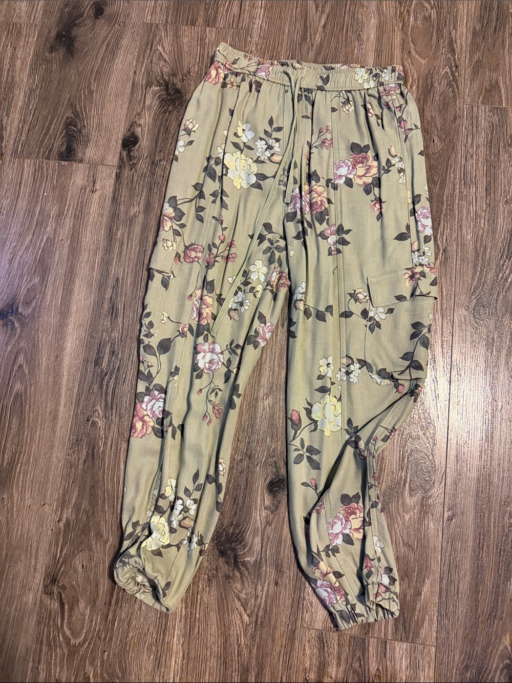 Olive Floral Jogger pants